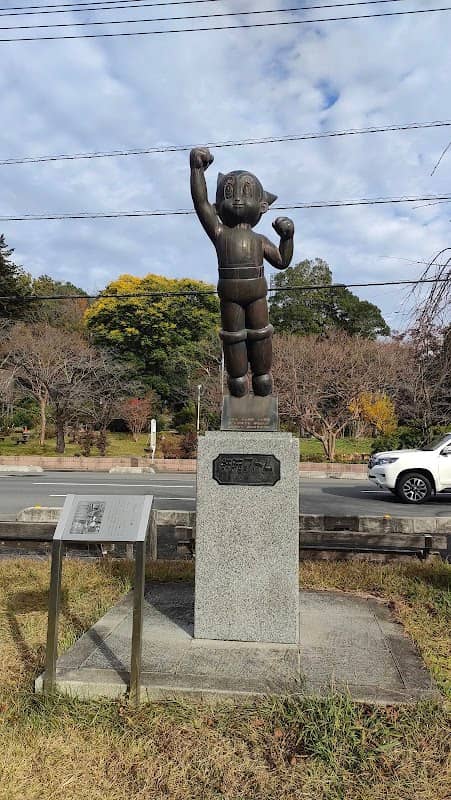 Astro Boy Statue - Image 3