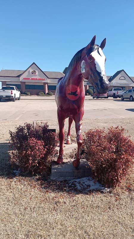 Surprise Finish - Horse in the City - Image 1