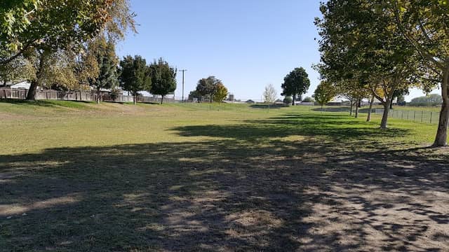 Quaile Rand Norton Park - Image 2