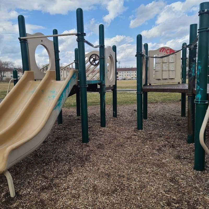 Cherry Lawn Park - Image 1