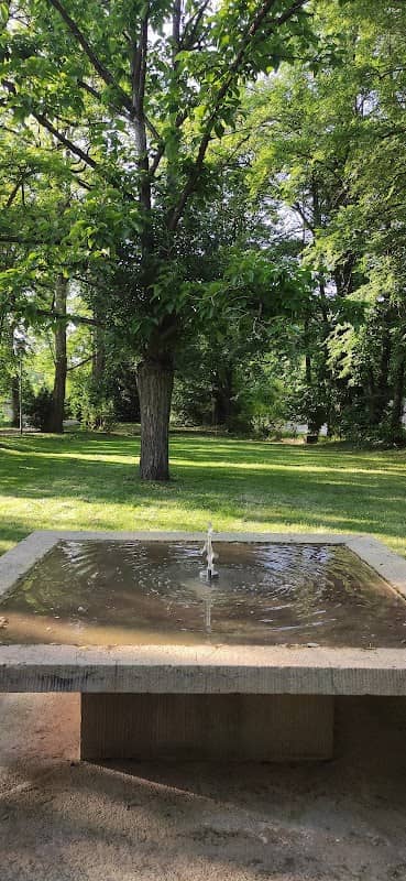 Brunnen im Hindenburgpark Pforzheim - Image 1