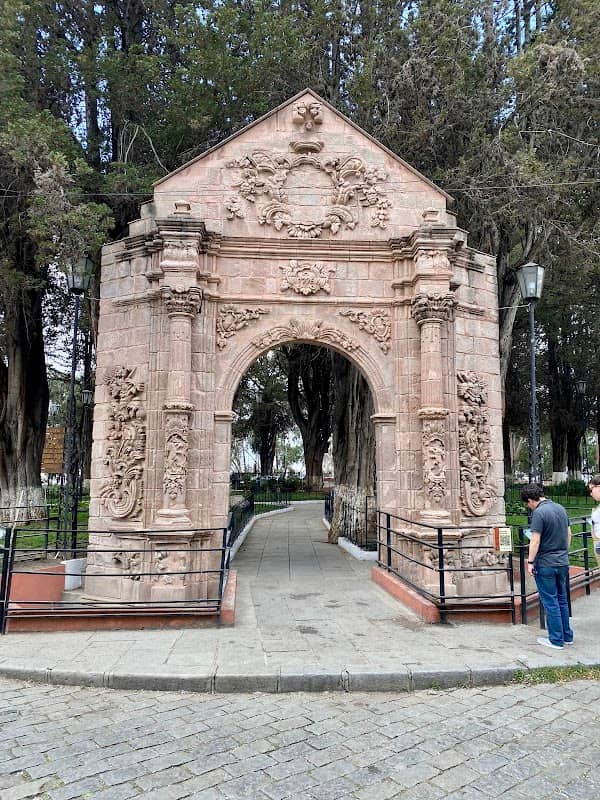 Montículo - Image 1