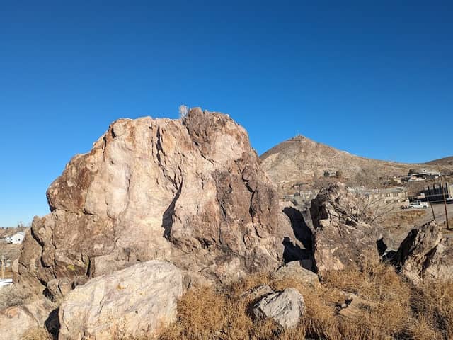 Pride Rock II - Image 1