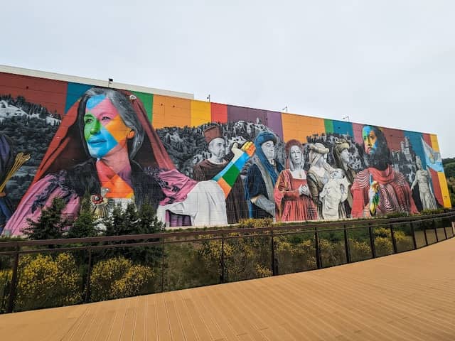 Murales by Kobra - Image 1