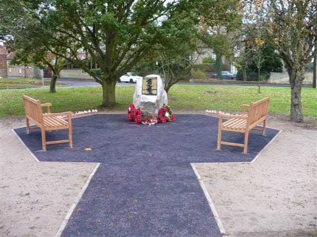 Burton upon Stather War Memorial - Image 1
