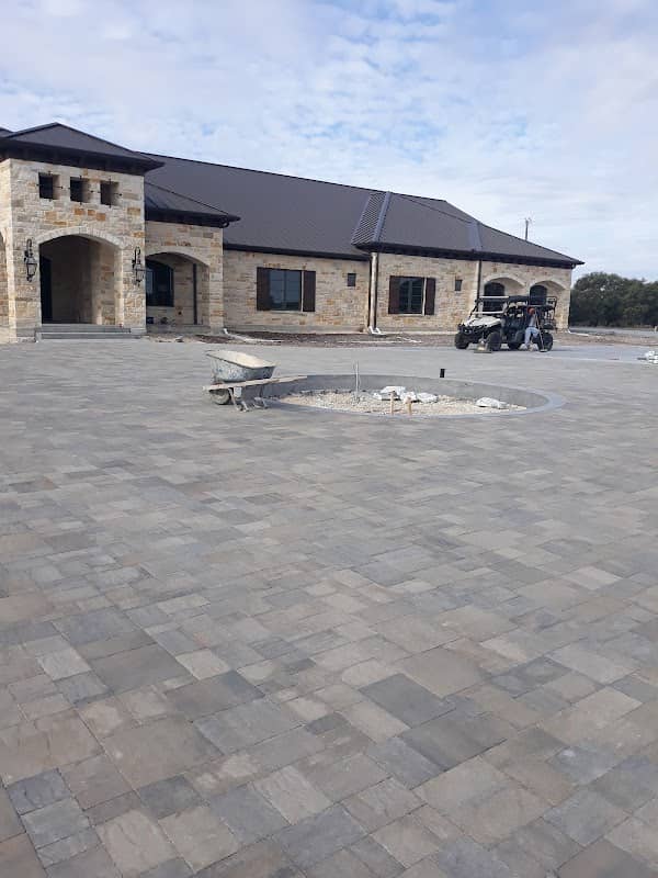 Mullen Ranch Lodge & Wildlife Preserve - Image 2