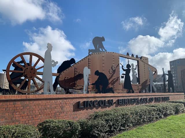 Lincoln Tank Memorial - Image 2