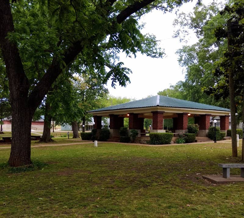 Spring Park - Image 2