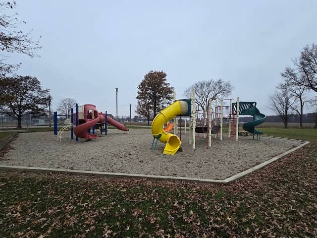 Republic Community Park - Image 1