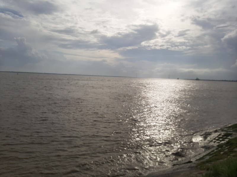 Diamond Harbour River Side - Image 1