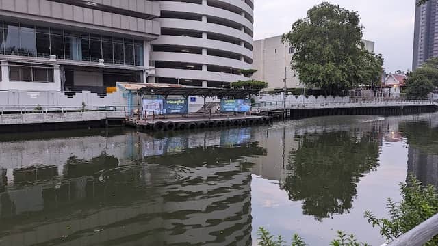 39 Vadhana Pocket Park - Image 1
