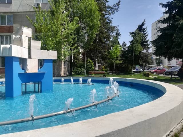 The Artesian Fountain - Trivale - Image 2