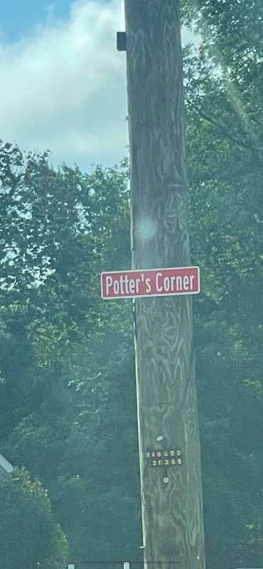 Potter's Corner - Image 2