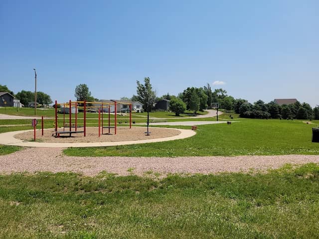 Veterans Park - Image 1