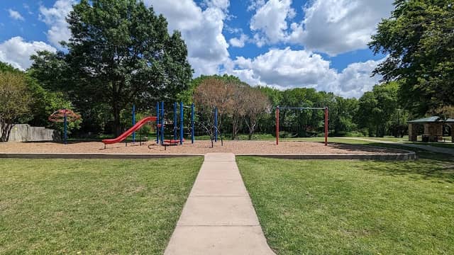 Windmill Ridge Park - Image 2