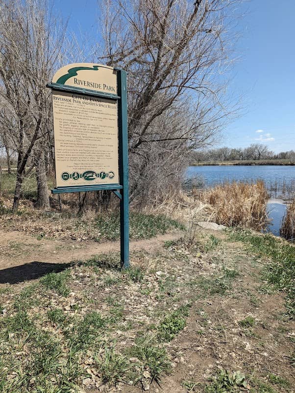 Riverside Park Lake - Image 1