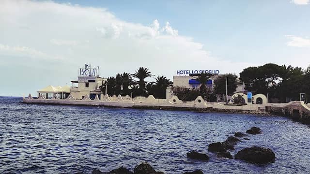 Isola "Lo scoglio" - Image 1
