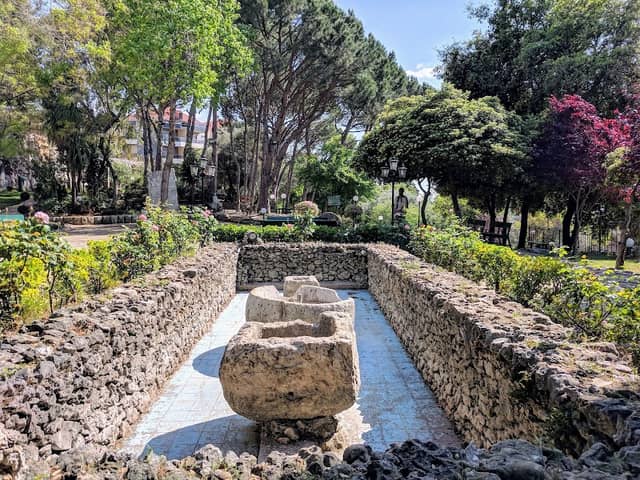 Ballouneh Park - Image 1
