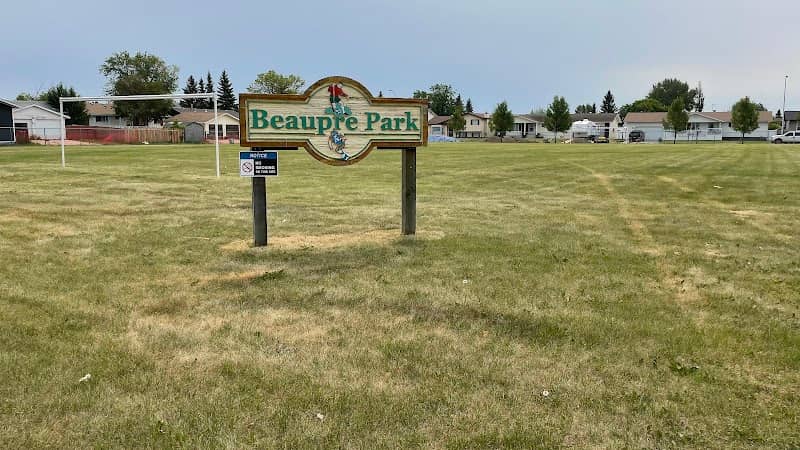 Beaupré Park - Image 1
