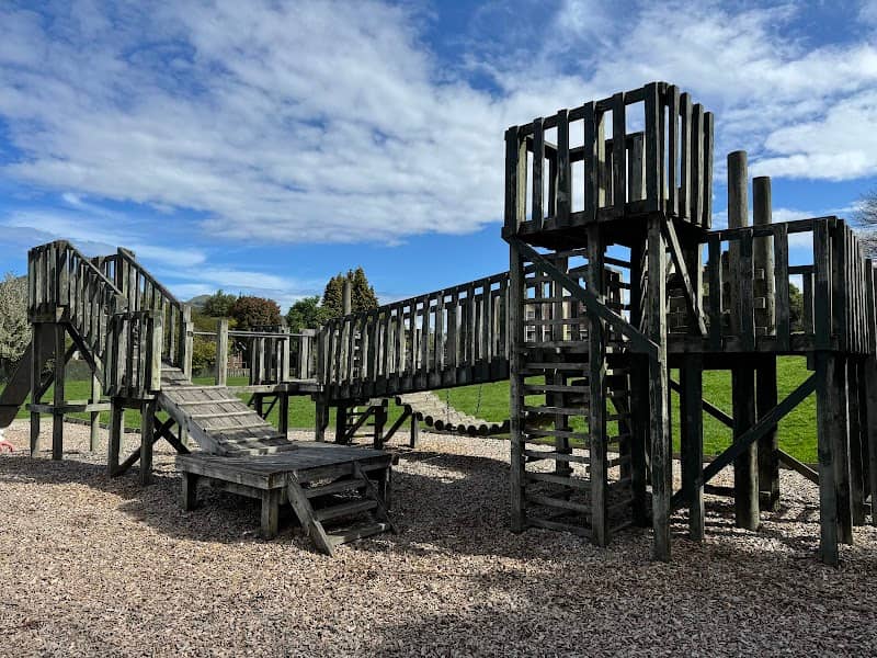 Willow Park - Image 1