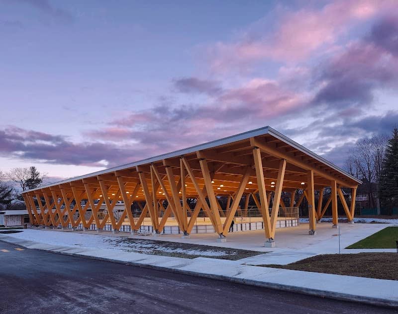 Patinoire BLEU BLANC BOUGE de Saint-Jérôme - Image 1