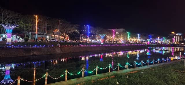 Phố đêm chợ Nhỏ - Image 1