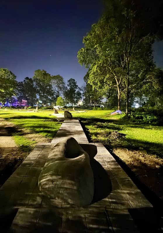 Sculpture Park - Image 3