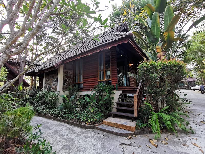 Hilly Phitsano Resort ฮิลลิ พิทซาโน รีสอร์ท - Image 1