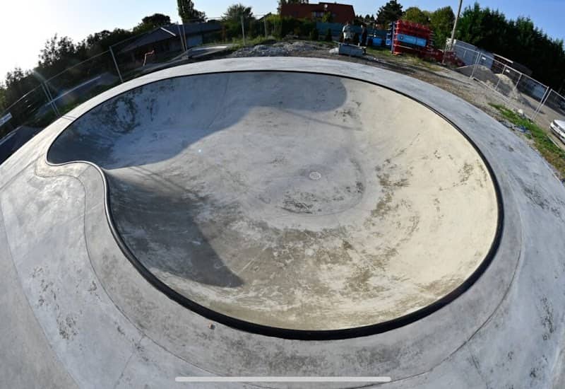 SKETON Bowl Veľké Zálužie - Image 1