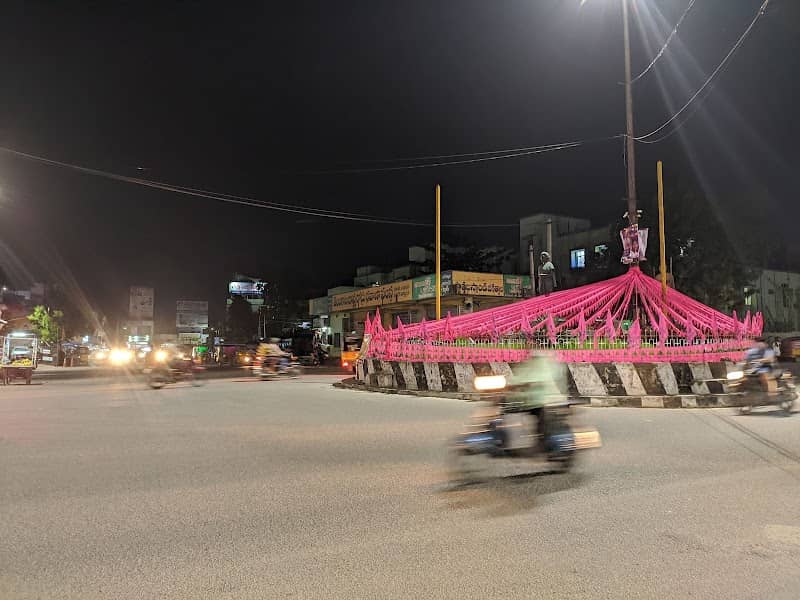 Oldbustand circle/Peddapalli/Godavarikhani X roads - Image 1