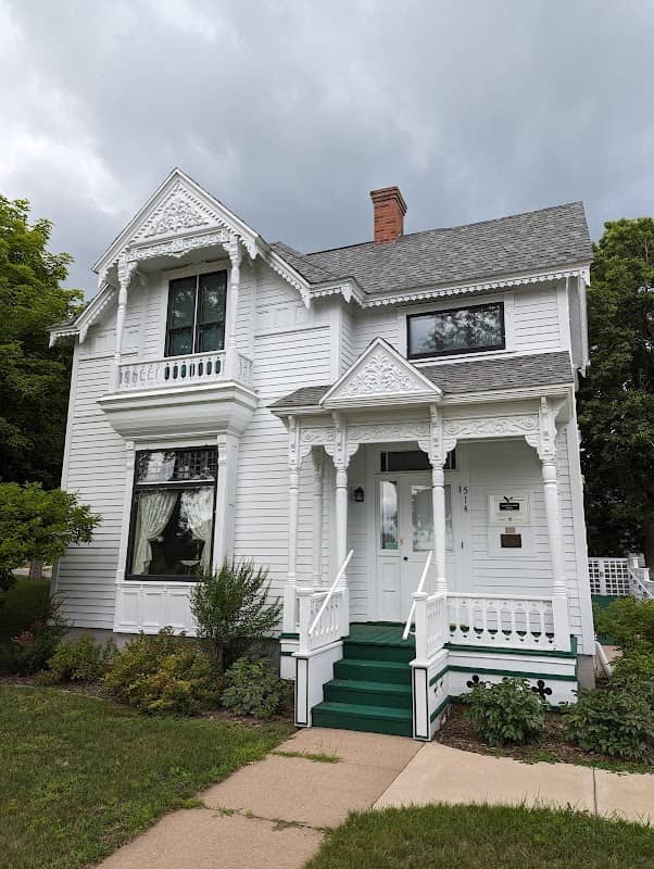 Ager House - Image 1
