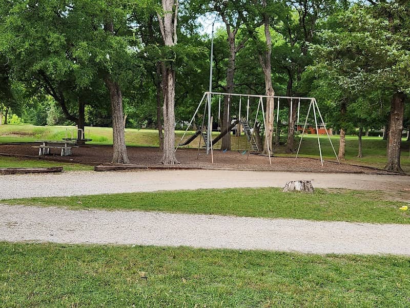 William Ray Memorial Park - Image 1