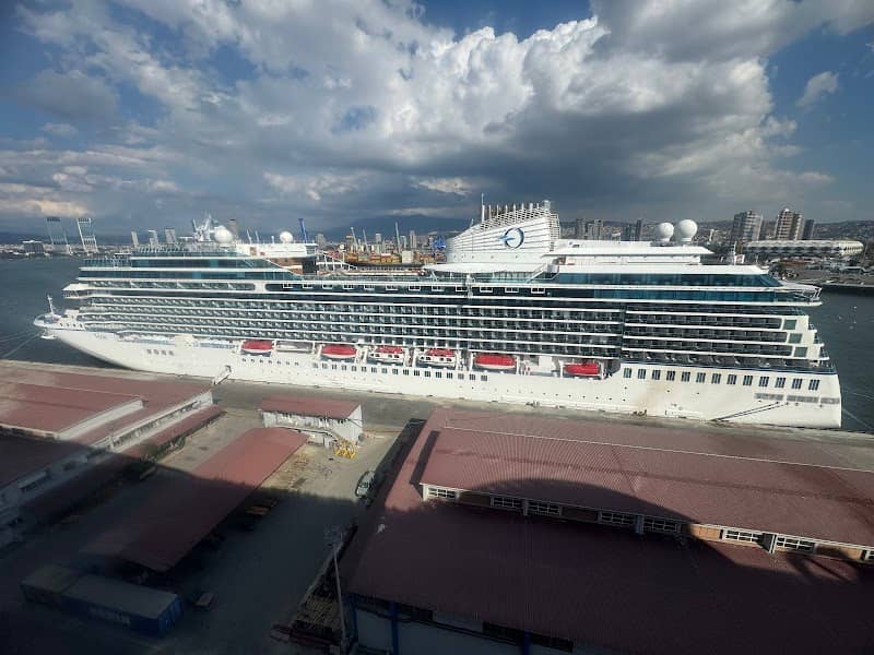 Izmir Cruise Pirs - Image 1