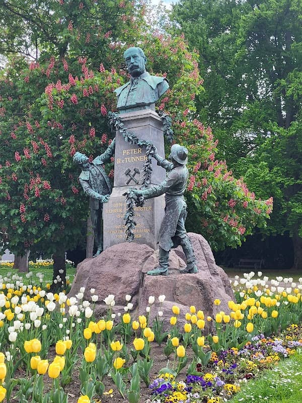 Peter Tunner Park - Image 1