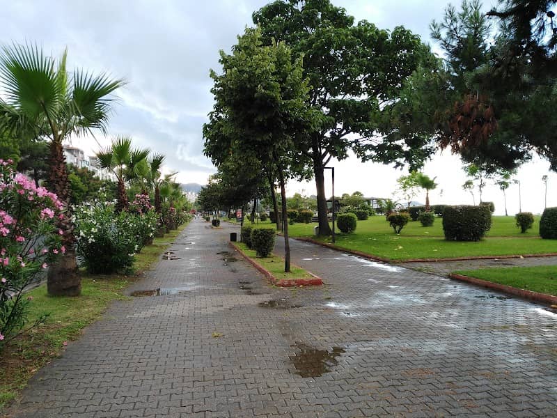 Child park - Image 1