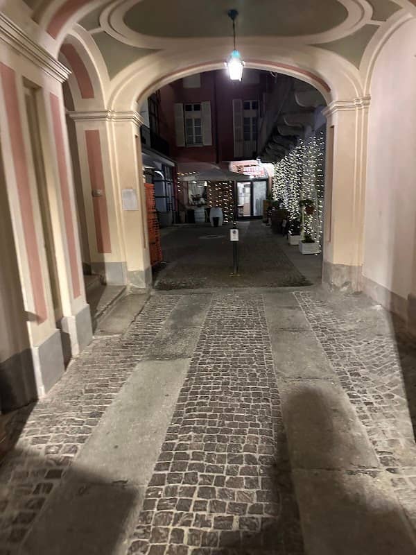 Bischofspalast Cuneo - Image 1