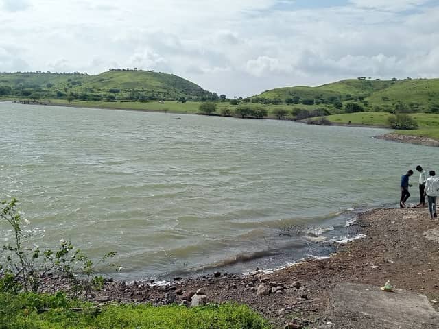CHAS LAKE - Image 1