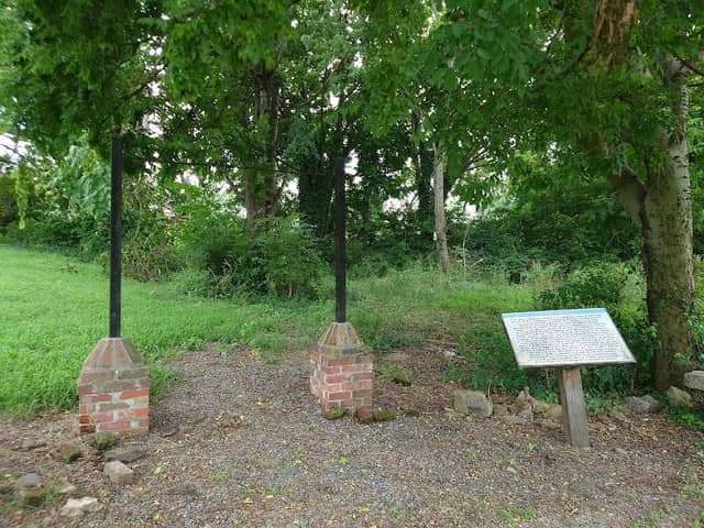 Tavern Park - Image 2