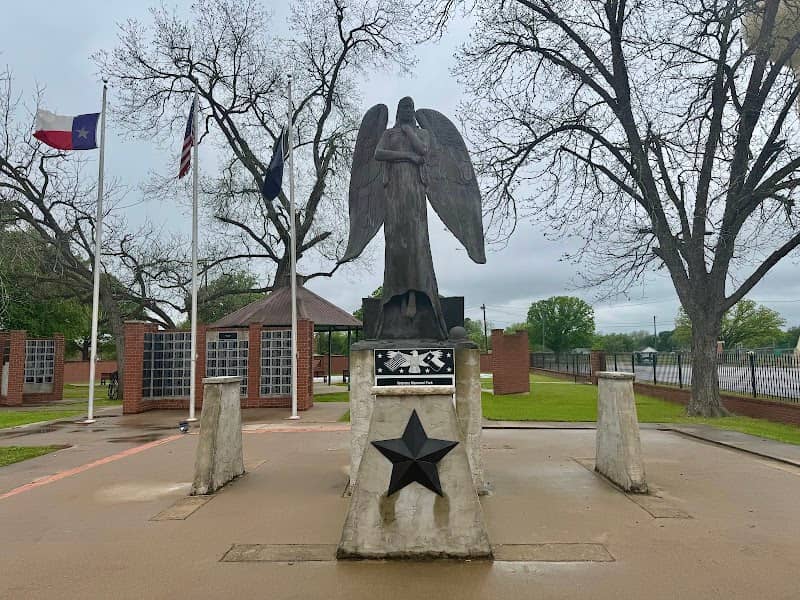 Smithville Texas Veterans Memorial Park - Image 2