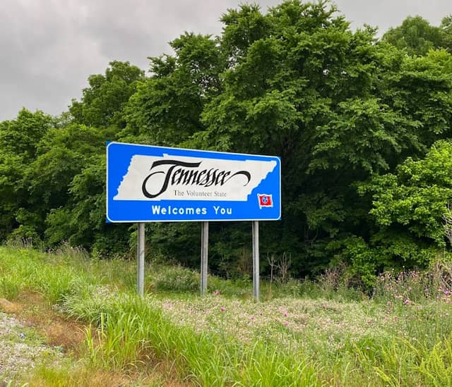 Tennessee Welcome Sign - Image 1