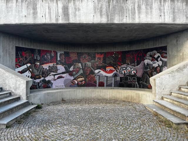 Dražgoše Spomenik - Image 1