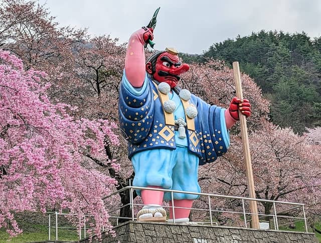 千曲天狗の像 - Image 1