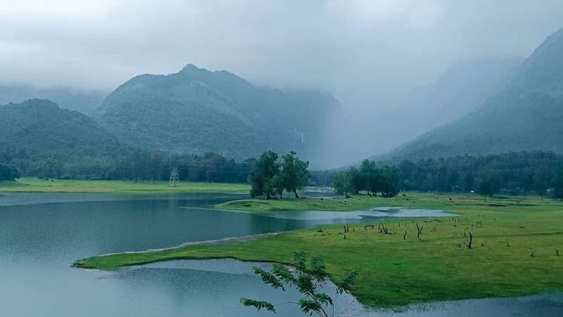 Kariyathumpara - Image 1