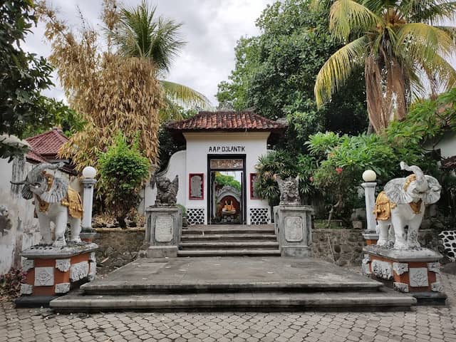 Puri Agung Singaraja - Image 1