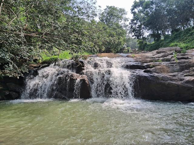 Meenmoodu Waterfalls - Image 1
