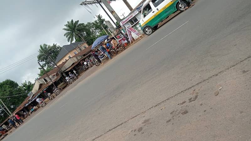 Ama nwaozuzu Junction - Image 1