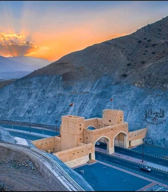 Rustaq City Gate - Image 1