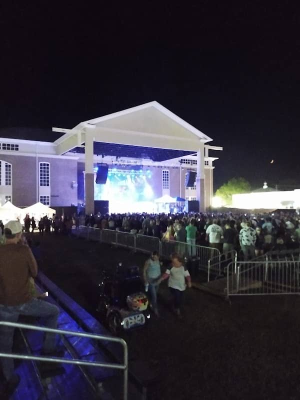 Festival Park - Image 2