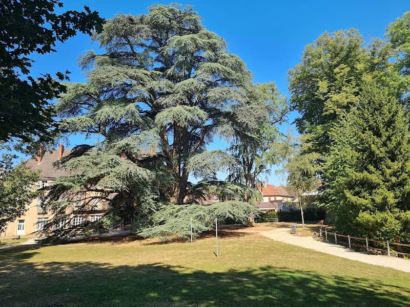 Parc de la Maison pour Tous - Image 1