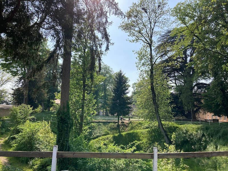 Parc de la Maison pour Tous - Image 2